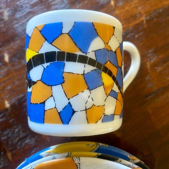 Set of 4 Trencadis Gaudi espresso cups/saucers, purchased in Barcelona, vintage. - Picture 7 of 10